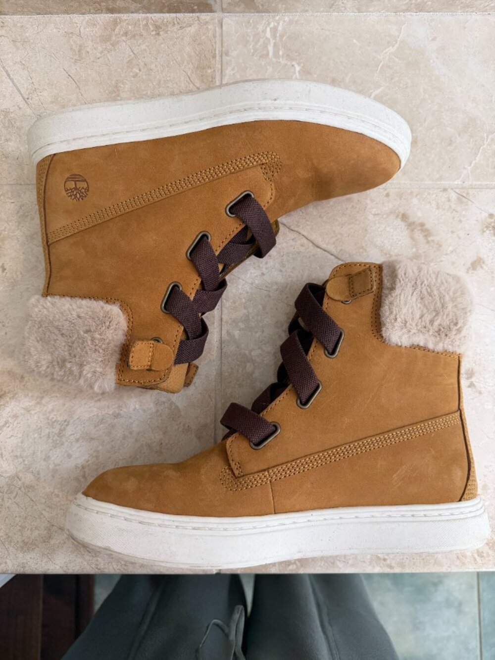 Timberland Women's Bria faux fur-lined high-top sneakers boots Size 8.5 - Picture 4 of 12